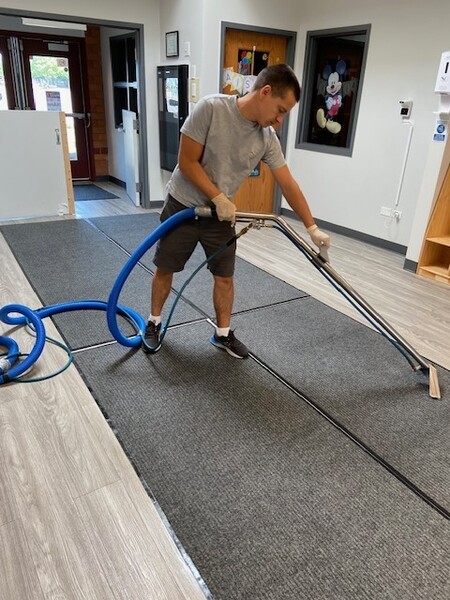 Commercial Cleaning in Bolingbrook, IL (1)